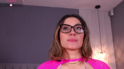 Snapshot of valerynova chatting on June 23, 11:08 am Carla online show from June 23, 11:08 am