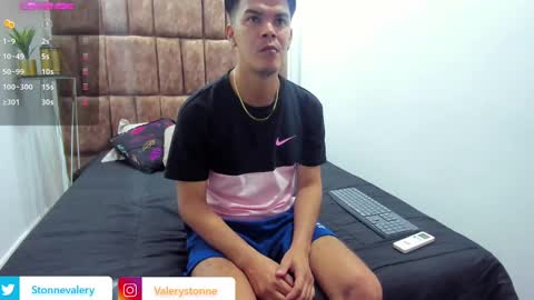 Valery Stonne  online show from December 25, 4:00 pm