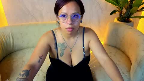 valerytp online show from April 16, 9:39 pm