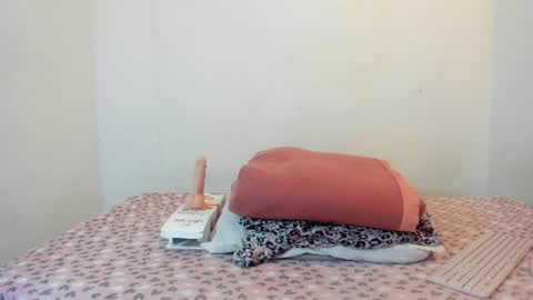 Snapshot of valeryysweett15 chatting on June 24, 12:48 pm Valeryy online show from June 24, 12:48 pm