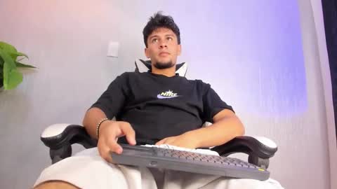 Valentino online show from March 18, 7:17 pm