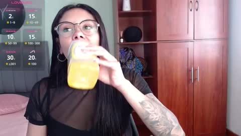 valevicious online show from March 24, 7:08 pm