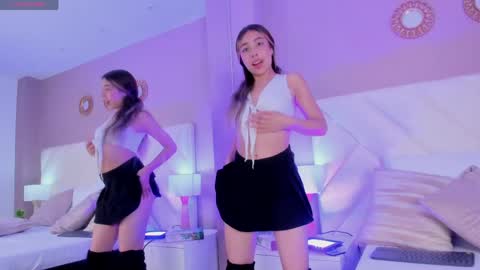 Snapshot of valeygomez chatting on April 30, 8:57 pm Valey online show from April 30, 8:57 pm