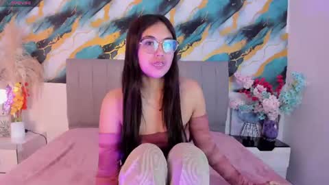 Snapshot of valk_diaz chatting on June 22, 6:10 am Valk online show from June 22, 6:10 am