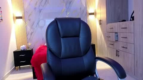 valkiria_eup online show from April 10, 12:16 am