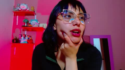 Snapshot of valkiry_ chatting on December 15, 1:21 am valkiry_ online show from December 15, 1:21 am