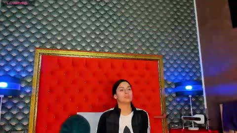 Snapshot of valleriejonnes chatting on February 16, 7:49 pm Valerie Val V online show from February 16, 7:49 pm