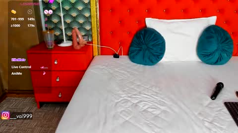 Snapshot of valleriejonnes chatting on September 15, 8:42 pm Valerie Val V online show from September 15, 8:42 pm