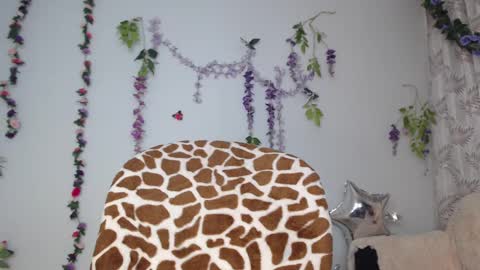 Snapshot of valquiria_sirgun chatting on March 7, 3:39 pm valquiria_sirgun online show from March 7, 3:39 pm