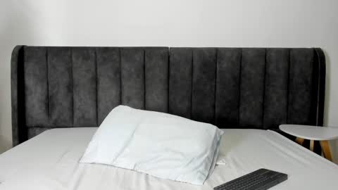 Snapshot of valtira_nova chatting on January 27, 3:26 am valtira nova online show from January 27, 3:26 am