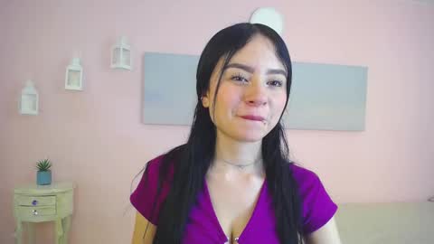 Snapshot of valya_russi chatting on February 12, 7:42 pm Isabella online show from February 12, 7:42 pm