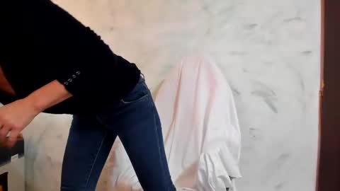 Snapshot of valysexybarbie chatting on December 14, 12:33 pm valentina online show from December 14, 12:33 pm