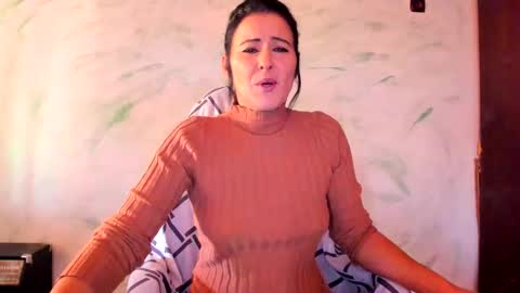 Snapshot of valysexybarbie chatting on December 20, 7:55 am valentina online show from December 20, 7:55 am