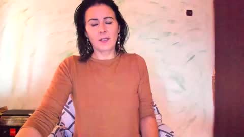 Snapshot of valysexybarbie chatting on December 21, 8:39 am valentina online show from December 21, 8:39 am