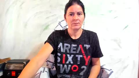 Snapshot of valysexybarbie chatting on December 23, 8:22 am valentina online show from December 23, 8:22 am