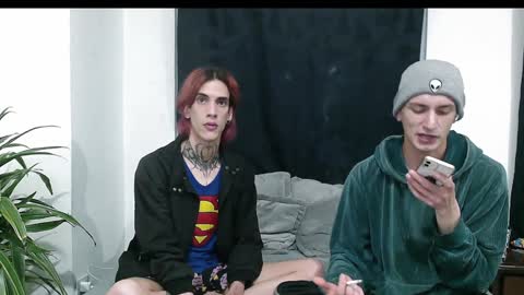 Snapshot of vamp_noah chatting on January 7, 2:31 am Vamp Noah and Dan online show from January 7, 2:31 am