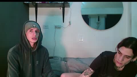 Snapshot of vamp_noah chatting on February 5, 3:34 am Vamp Noah and Dan online show from February 5, 3:34 am