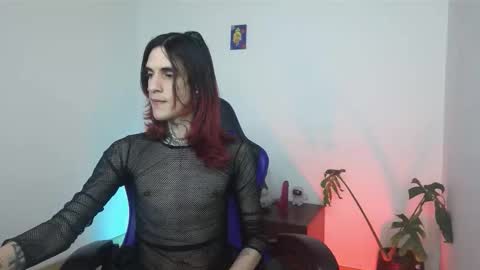 Snapshot of vamp_noah chatting on November 29, 8:56 pm Vamp Noah and Dan online show from November 29, 8:56 pm