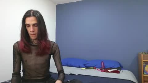 Snapshot of vamp_noah chatting on July 25, 8:17 pm Vamp Noah and Dan online show from July 25, 8:17 pm