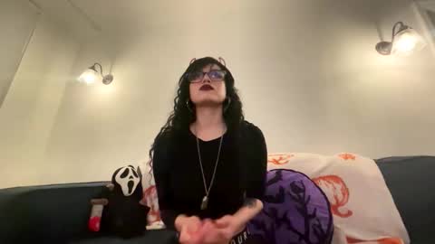 Snapshot of vampgatita chatting on April 3, 12:30 am vampgatita online show from April 3, 12:30 am