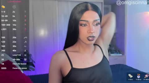 Snapshot of vampy__cinna chatting on July 18, 3:38 pm Cinnamon online show from July 18, 3:38 pm