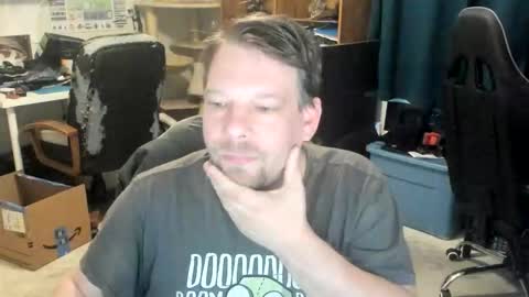 Snapshot of vandonh chatting on November 11, 11:16 pm vandonh online show from November 11, 11:16 pm