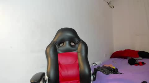 Snapshot of vanelope_smith chatting on October 3, 10:40 pm vanelope_smith online show from October 3, 10:40 pm