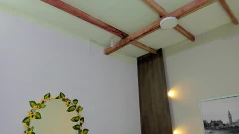 Snapshot of vanesa_castillo chatting on November 7, 9:37 pm vanessa online show from November 7, 9:37 pm