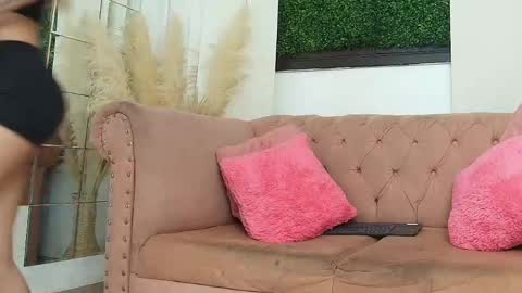 Vane  online show from April 14, 12:00 pm