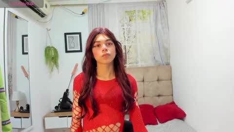 Snapshot of vanessa_jenner chatting on March 4, 2:39 am vanessa_jenner online show from March 4, 2:39 am