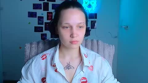Snapshot of vanessa_lissme chatting on May 18, 11:38 am Vanessa online show from May 18, 11:38 am
