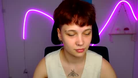 Snapshot of vanessa_lissme chatting on June 20, 11:13 am Vanessa online show from June 20, 11:13 am