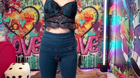 Snapshot of vanessa_love chatting on January 17, 4:54 pm Vanessa online show from January 17, 4:54 pm