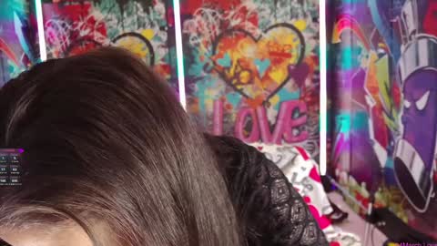 Snapshot of vanessa_love chatting on March 4, 5:41 pm Vanessa online show from March 4, 5:41 pm