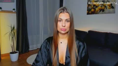 Snapshot of vanessa_moonn chatting on November 10, 10:36 am vanessa_moonn online show from November 10, 10:36 am