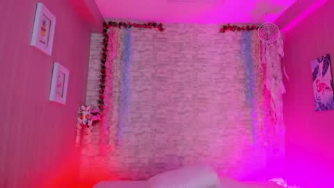 Vanessa online show from April 2, 11:41 am