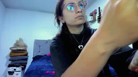 Snapshot of vanessa_udream chatting on March 4, 8:59 pm Vanessa online show from March 4, 8:59 pm