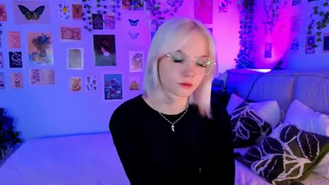Vanessa online show from May 24, 3:06 pm