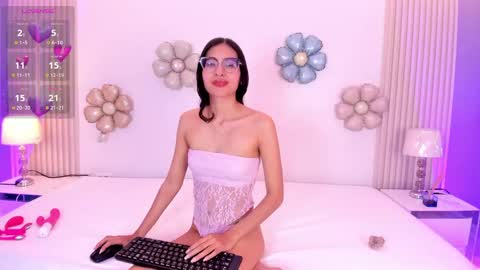 Vanessa online show from May 9, 7:41 pm