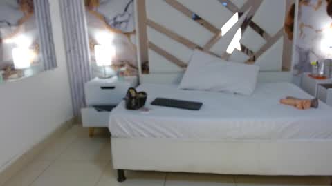 Vanessa Hard online show from October 4, 7:34 pm