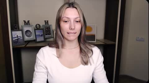 Vanessa online show from March 29, 4:40 pm