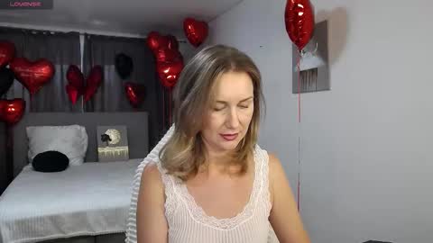 Vanessa  online show from February 16, 9:49 am