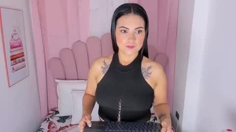 Snapshot of vanessamirren chatting on October 11, 11:31 am vanessamirren online show from October 11, 11:31 am