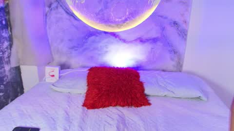 Snapshot of vanessascott_ chatting on October 9, 7:50 am vanessascott_ online show from October 9, 7:50 am