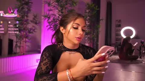 Vanessa Simon online show from March 2, 9:21 am