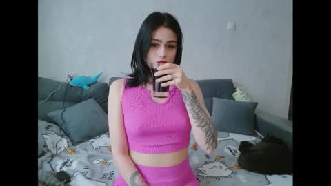 vanessatenderness online show from January 17, 7:13 am