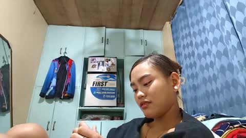 Vania online show from May 15, 3:19 pm
