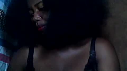 Snapshot of vaniah321 chatting on January 18, 4:15 am vaniah321 online show from January 18, 4:15 am