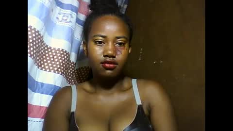 Snapshot of vaniah321 chatting on January 21, 2:33 am vaniah321 online show from January 21, 2:33 am