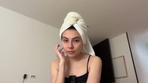 Annabet  online show from June 11, 1:05 am